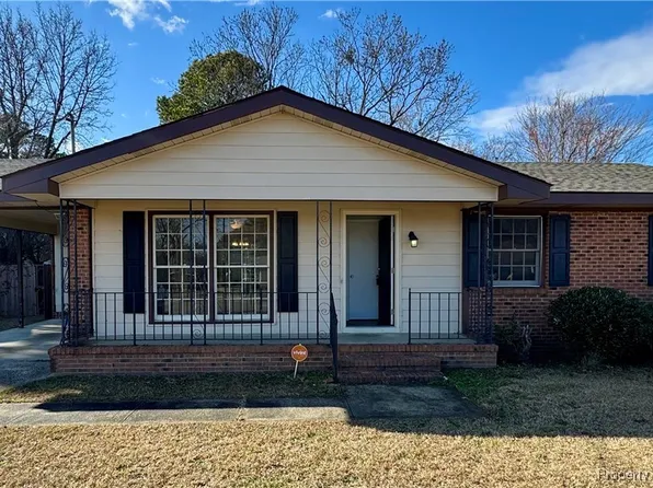 622 Glensford Dr, Fayetteville, NC 28314