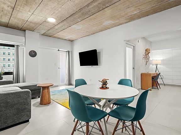 5th image of 609 Condado #503