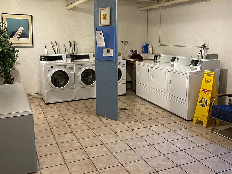 655 N Washington St #1C — Photo 28