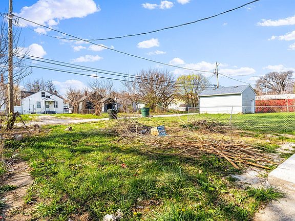5th image of 1053 E 15th Ave #1055