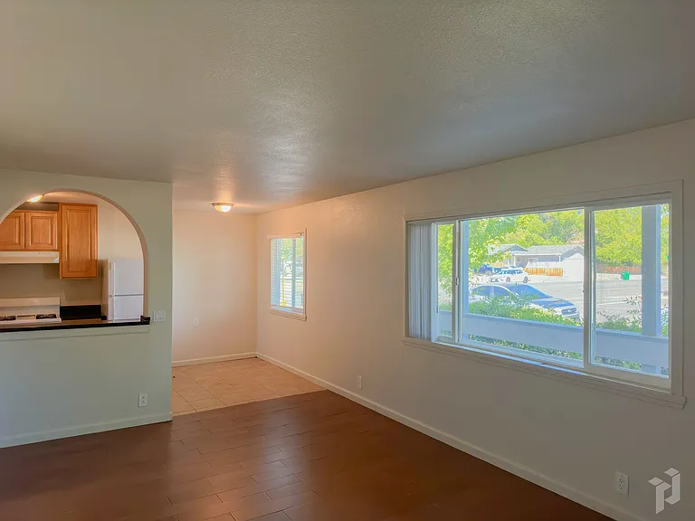 725 Sacramento St #1-4 — Photo 9