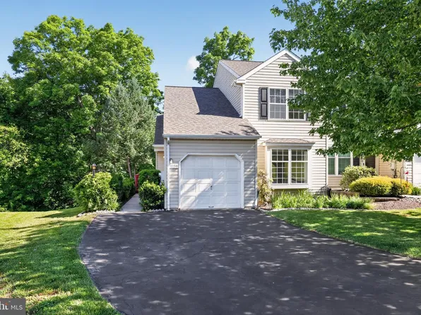 1150 Oxford Cir, Lansdale, PA 19446