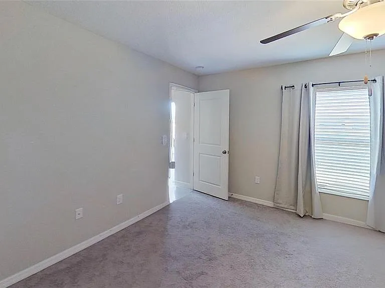 16761 Delia St — Photo 10