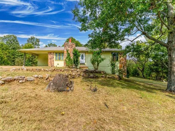 809 Rock Cir, Horseshoe Bend, AR 72512