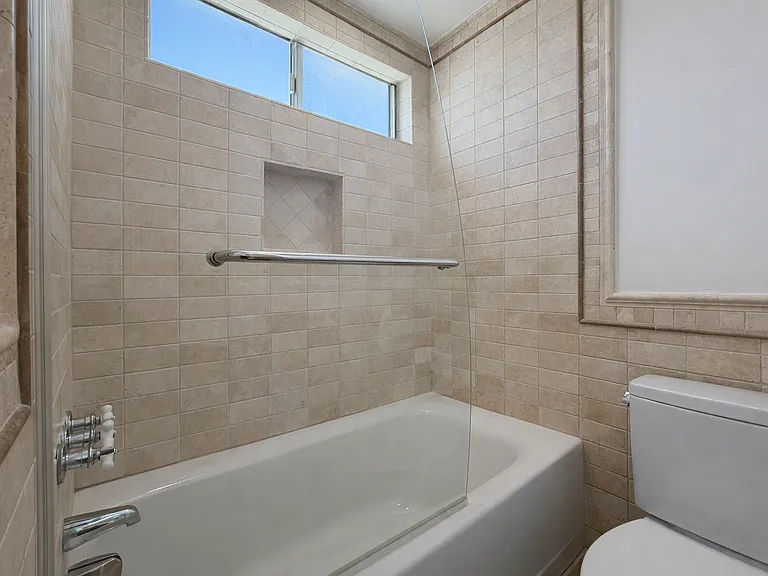 1141 19th St #B2 — Photo 11