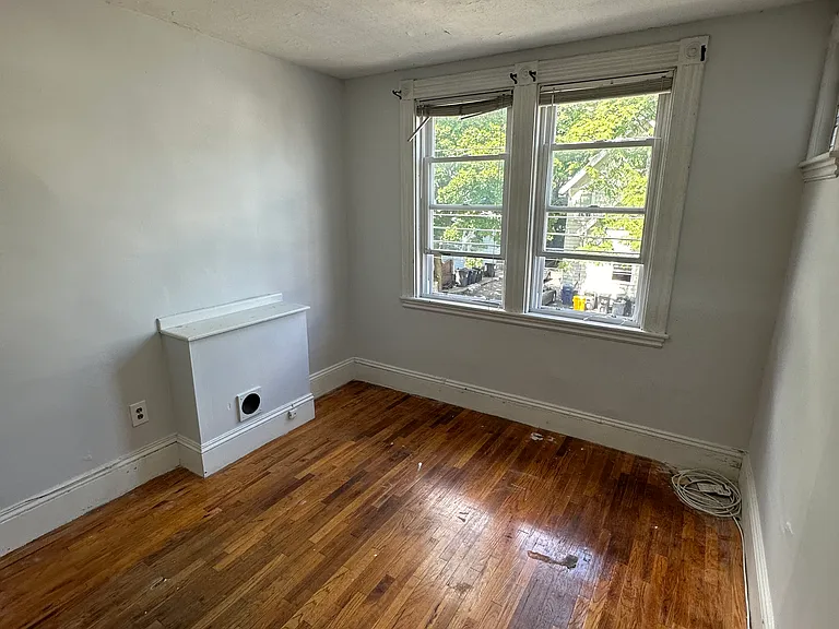 23 Pratt St #2 — Photo 3