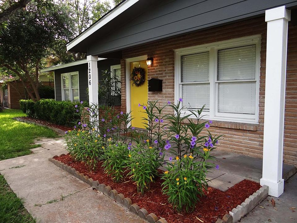 1st image of 1206 E Inez St