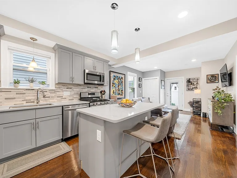 32 Fountain Ave #1 — Photo 3