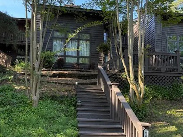 1540 Lakeside Dr, Jackson, MS 39216