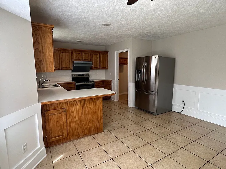 3243 S Nettleton Ave — Photo 6