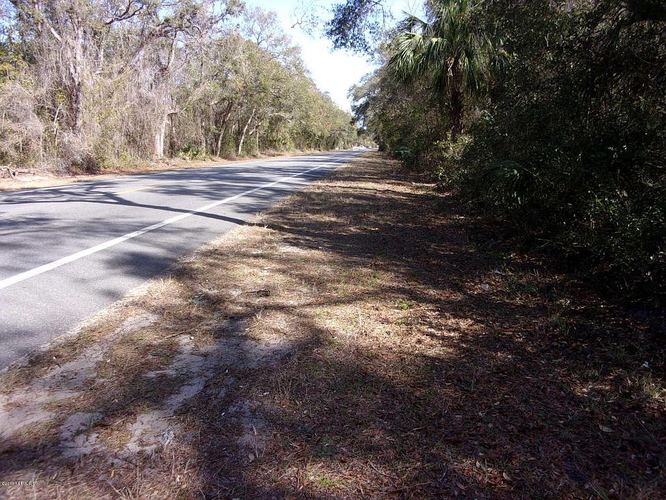 2nd image of 1062 S Highway 17