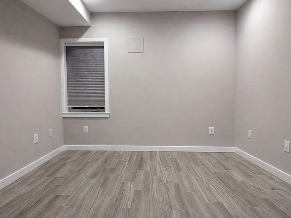 4th image of 1402 Decatur St NW