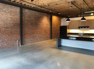 955 Washington St #236, Dubuque, IA 52001