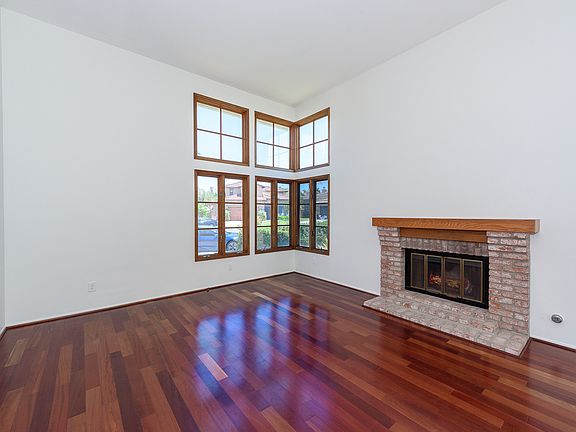4th image of 18534 Wessex St
