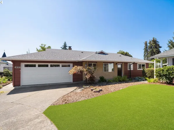 11670 SW King George Dr, King City, OR 97224