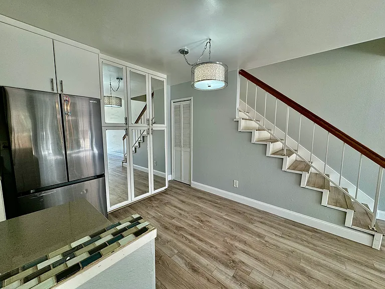 7770 Youngdale Way — Photo 8
