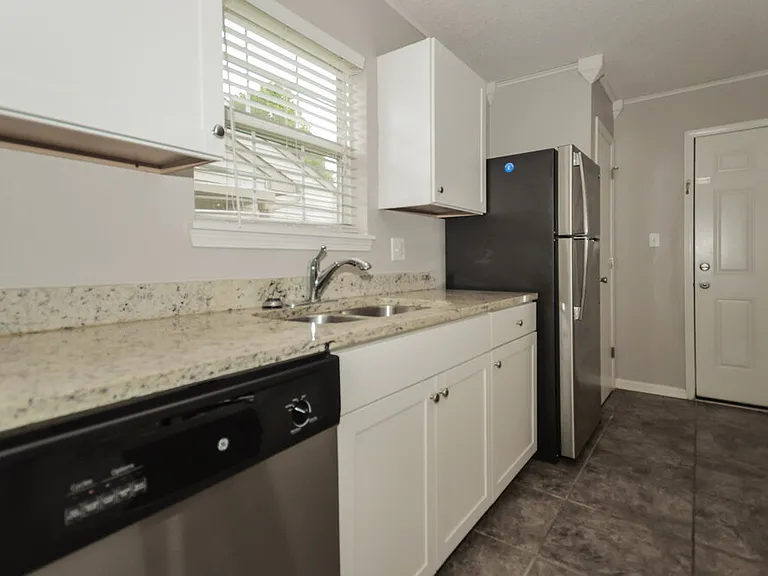 6336 Long River Ln — Photo 8