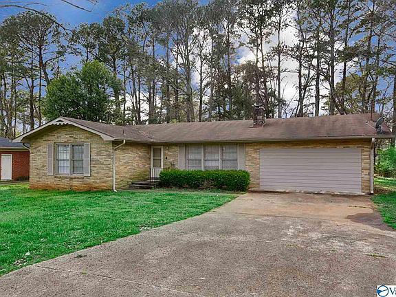 2nd image of 3911 Battlefield Dr NW
