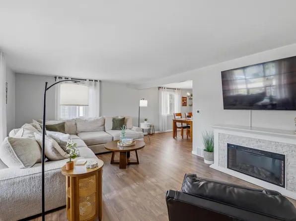 708 Mary St, Beaver Dam, WI 53916