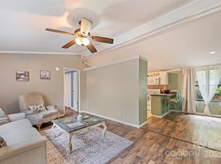 100 Bettys Dr, Waynesville, NC 28786