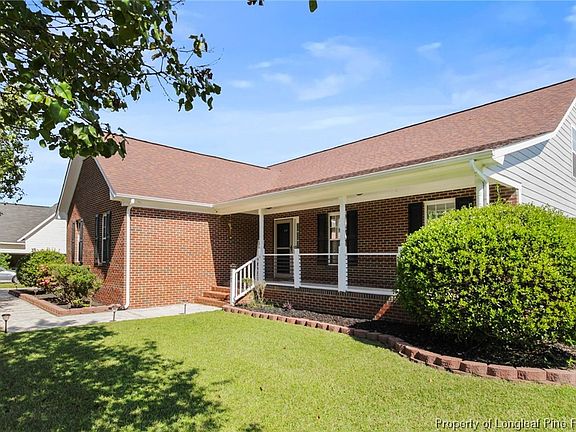 3rd image of 392 Louisiana Dr