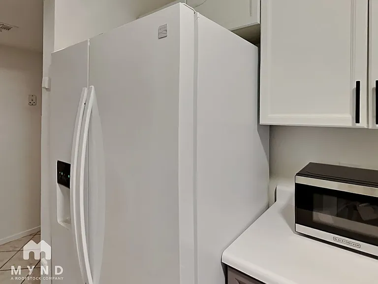 8042 Laurena Ave — Photo 10