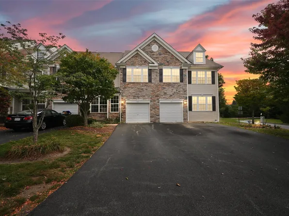 12 Barr Lane, Monroe, NY 10950