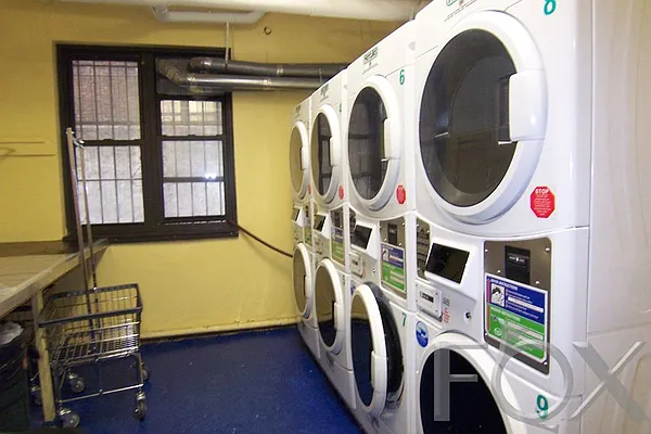 Rented by Fox Residential Group | media 18