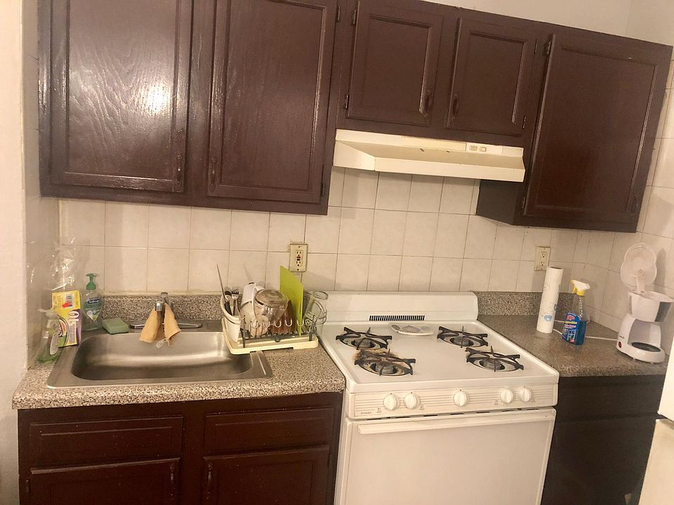 1st image of 3720 95th St #2G