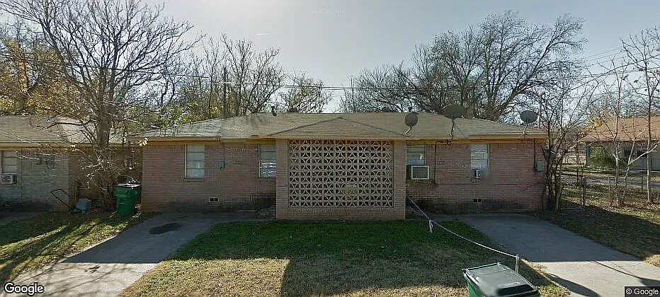 600 E 1st St #B