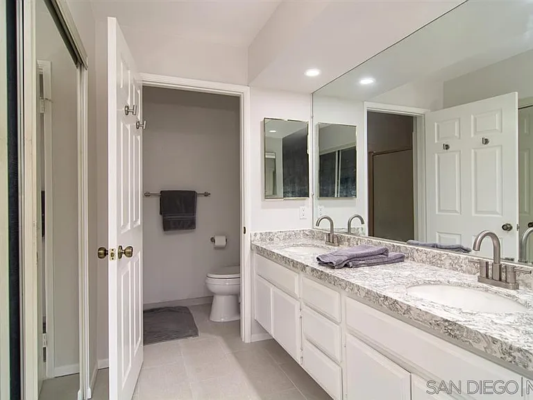 5765 Friars Rd #157 — Photo 17