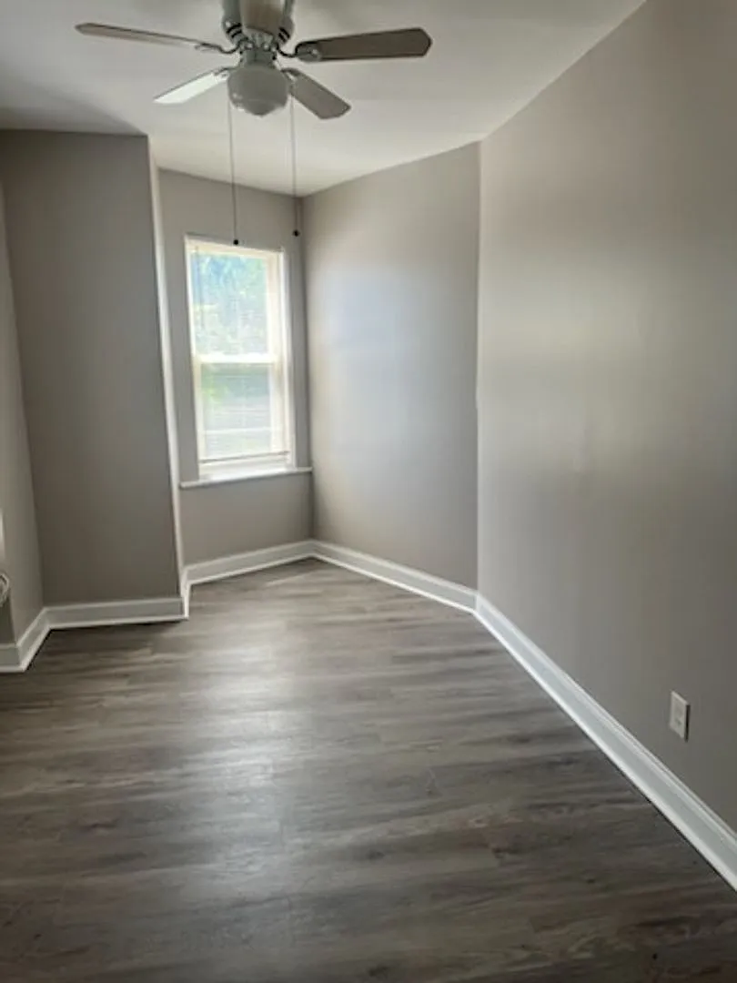 4040 Spruce St. — Photo 4