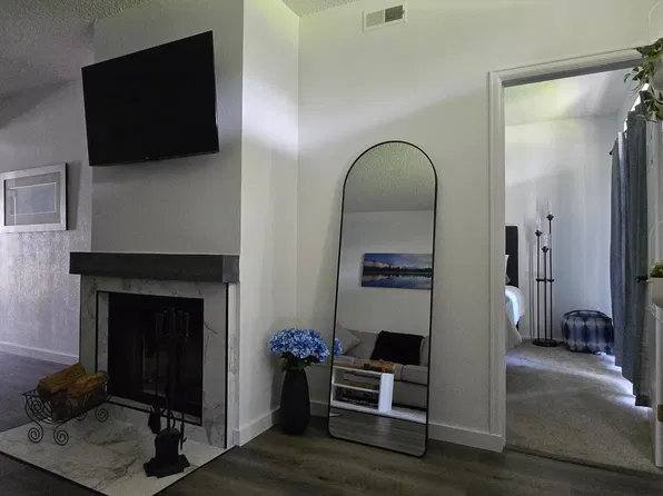 7458 Singing Hills Dr, Boulder, CO 80301
