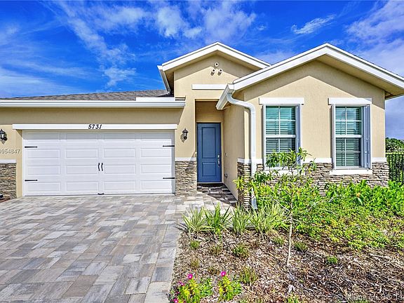 2nd image of 5731 SE Canyata Ct