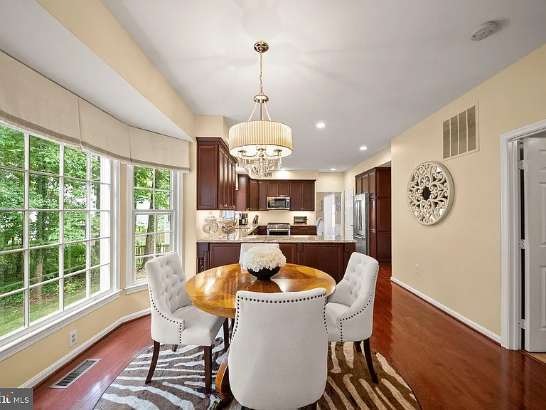 5667 Lonesome Dove Ct — Photo 29