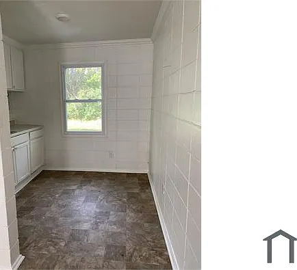 2810 Fairwest St — Photo 8