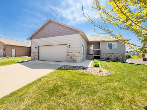 5721 W Bream Ct, Sioux Falls, SD 57107