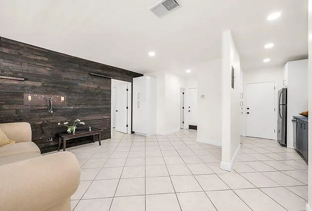 299 SW 7th St #1060 — Photo 11