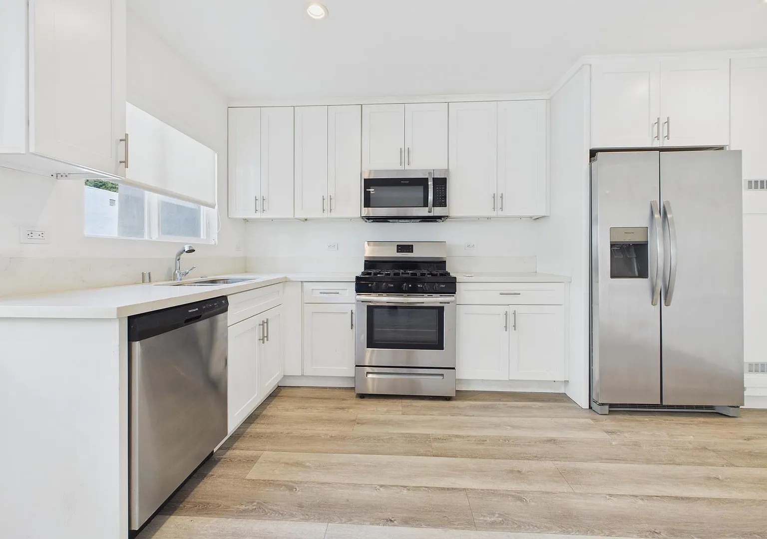 Wilcox Apartments — Photo 2