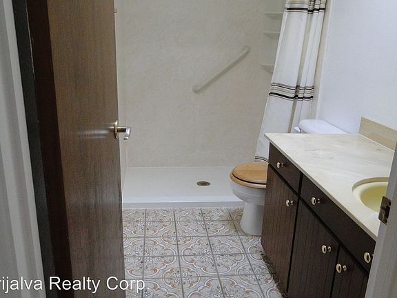 3rd image of 1515 N Grady Ave
