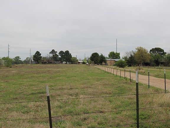 4th image of 203 Private Road 4754