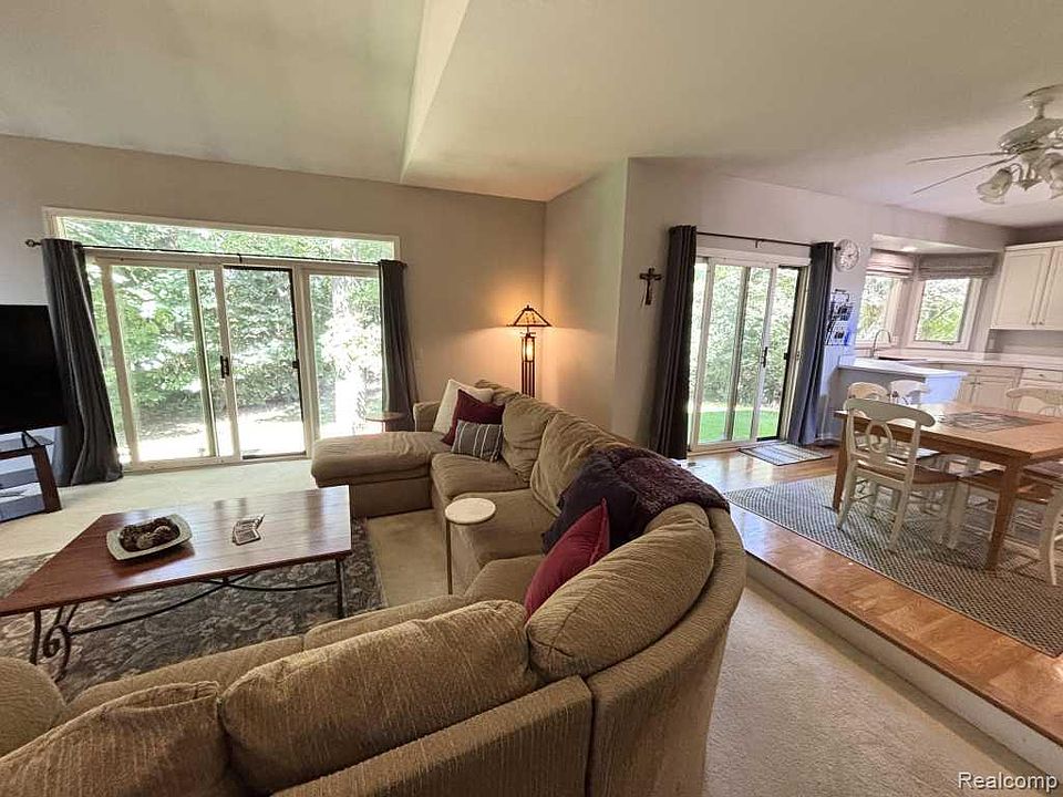 40054 Woodside Dr N, photo 20