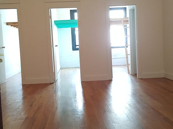5th image of 239 Banker St #3KK