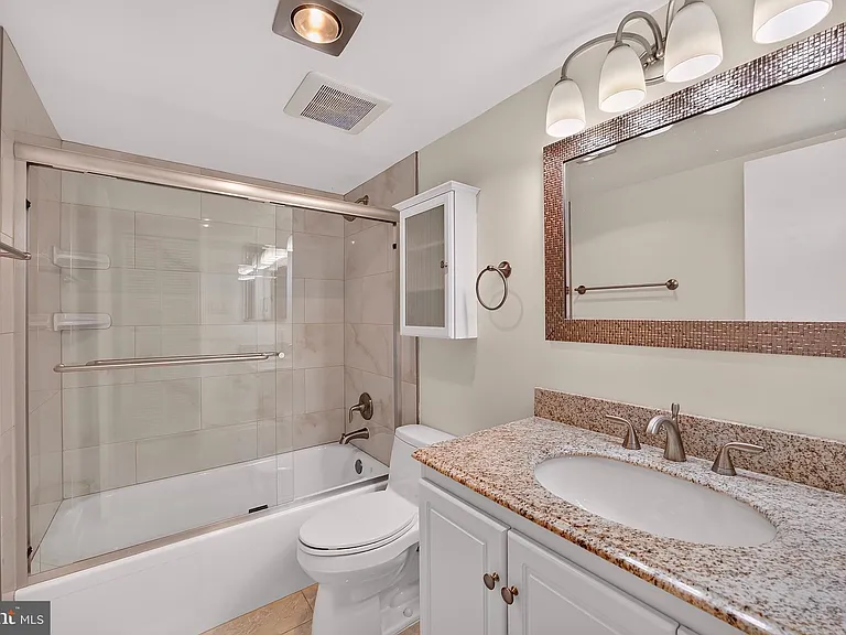 1800 Old Meadow Rd #101 — Photo 36