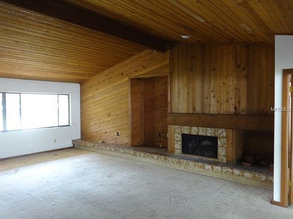 3rd image of 460 Palm Springs Dr
