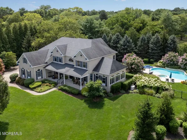 39 Pegasus Drive, Tinton Falls, NJ 07724