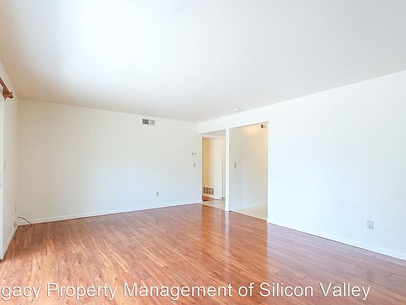 5th image of 1181 W Olive Ave
