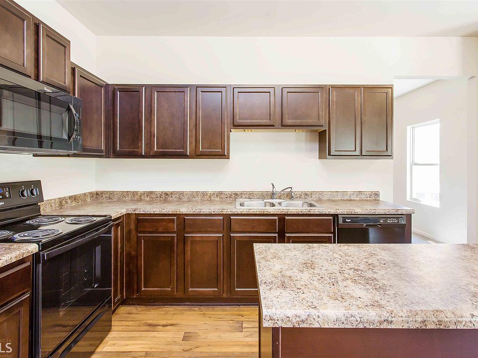 2nd image of 50 Glay Ct