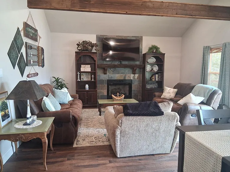 3208 Sunrise Ct — Photo 16