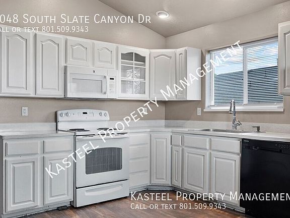 5th image of 1048 S Slate Canyon Dr